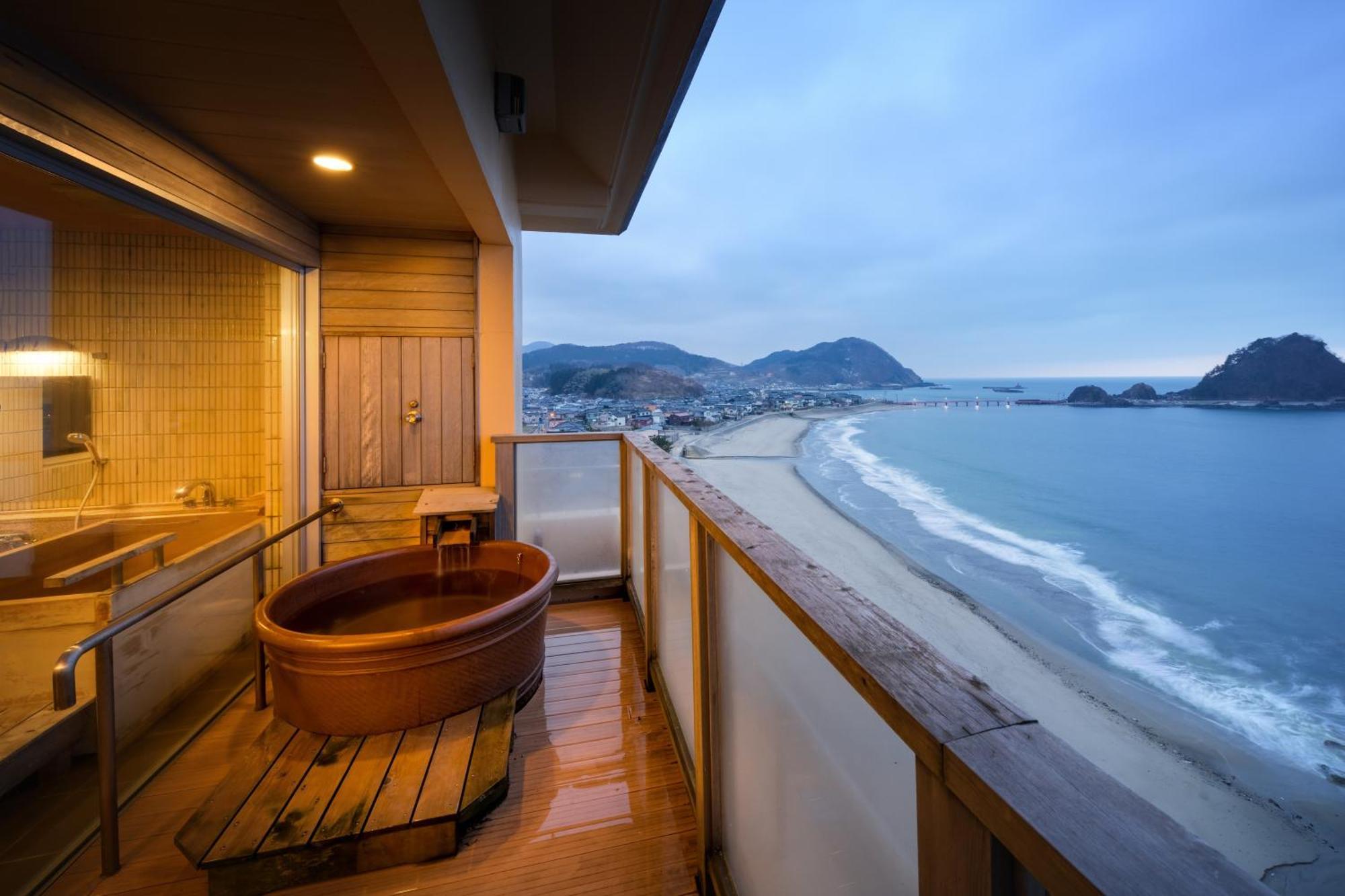 Отель Yura Onsen Yaotome Цуруока Экстерьер фото